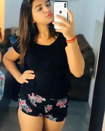 Hukumpeta Escorts
